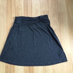 Patagonia heathered grey skirt size medium